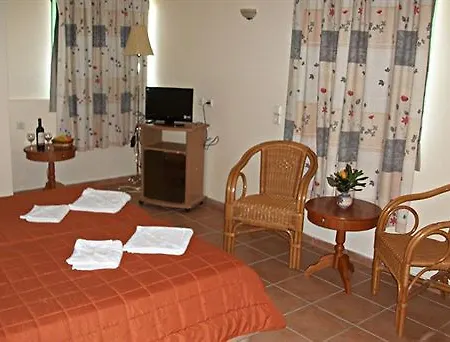 Minos Village 3*