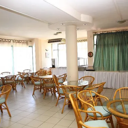 Minos Village 3* Agia Marina (Crete)