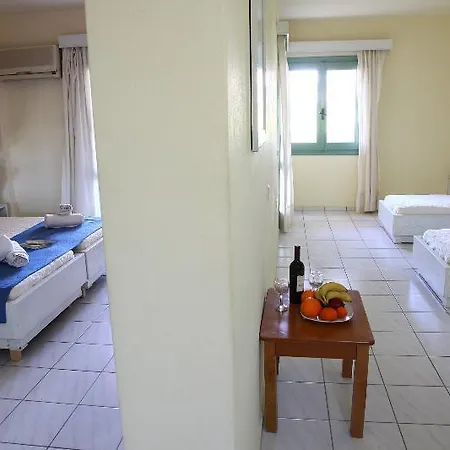 Minos Village 3* Agia Marina (Crete)